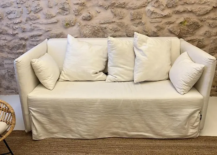 Lejlighed Design House With Swimming Pool Near The Sea