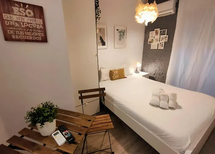 아파트 Pequeno Con Mini Piscina - No Climatizada 발렌시아