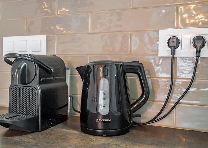 Sunny On Cabanal Beach * Valence