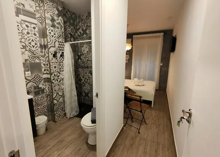 아파트 Pequeno Con Mini Piscina - No Climatizada *