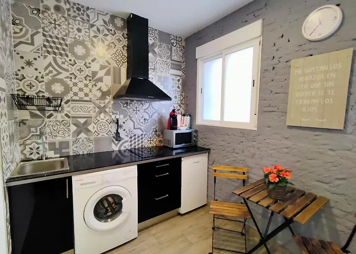 Pequeno Con Mini Piscina - No Climatizada