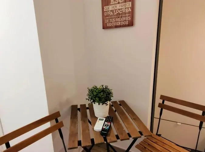 Pequeno Con Mini Piscina - No Climatizada