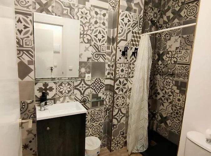 Pequeno Con Mini Piscina - No Climatizada