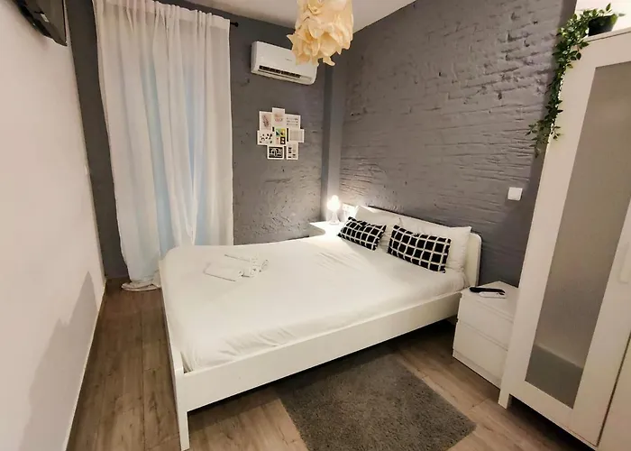 아파트 Pequeno Con Mini Piscina - No Climatizada