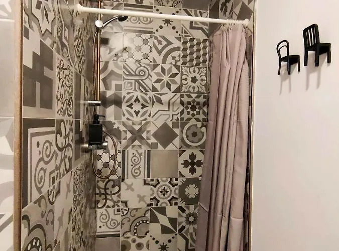 Pequeno Con Mini Piscina - No Climatizada Βαλένθια