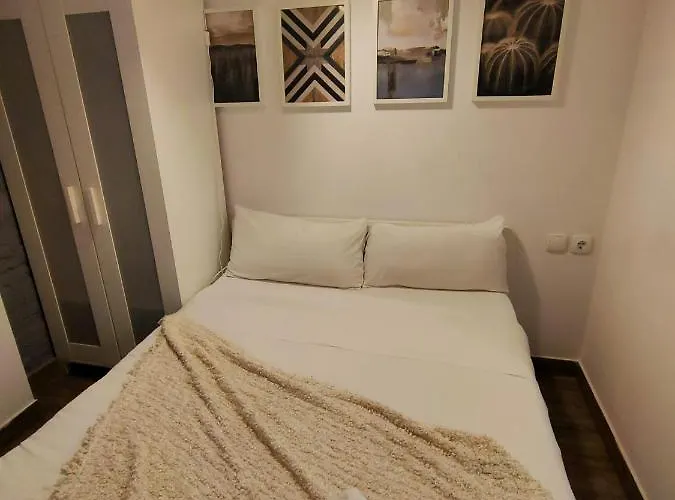 Διαμέρισμα Pequeno Con Mini Piscina - No Climatizada *