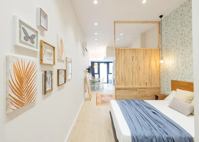 Florit Flats - Urban Apartment