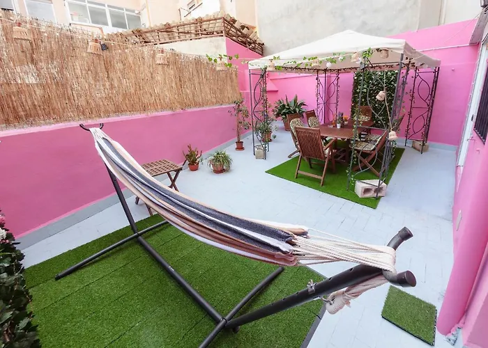 Διαμέρισμα Artsy Large Getaway - 2 Bedroom W Huge Patio - Great For Families And Digital Nomads Βαλένθια