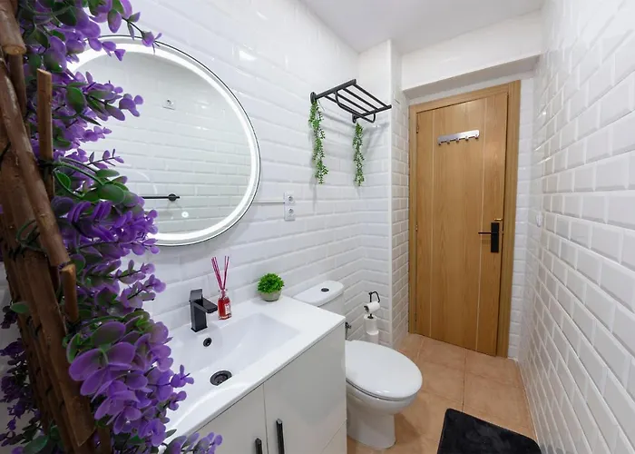 Artsy Large Getaway - 2 Bedroom W Huge Patio - Great For Families And Digital Nomads Διαμέρισμα *