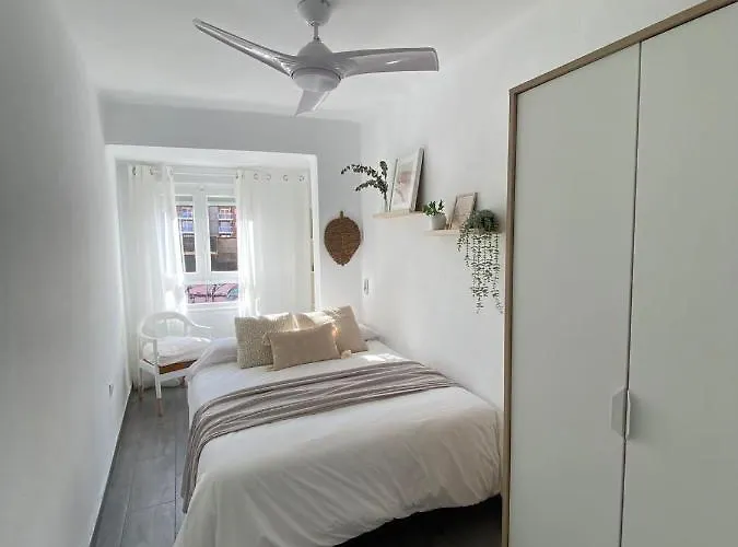 Apartamento Malvarrosa, Cabañal, Wifi Free. Ca' Micaela. *