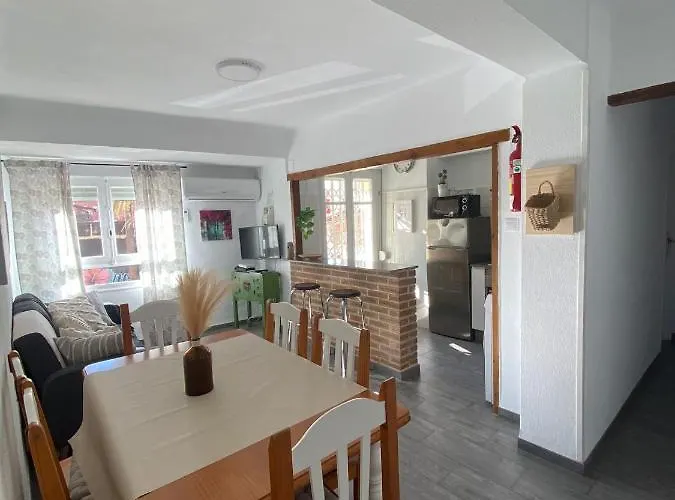 Malvarrosa, Cabanal, Wifi Free. Ca' Micaela.