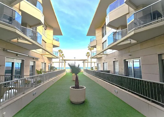 Luxury B40-7 On * فالنسيا