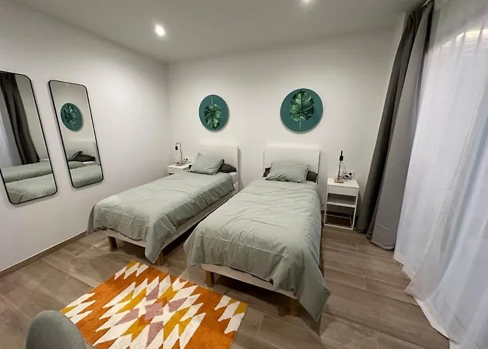 Precioso Con Patio. Pyp * 발렌시아