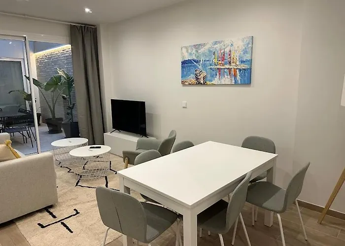 Precioso Con Patio. Pyp *