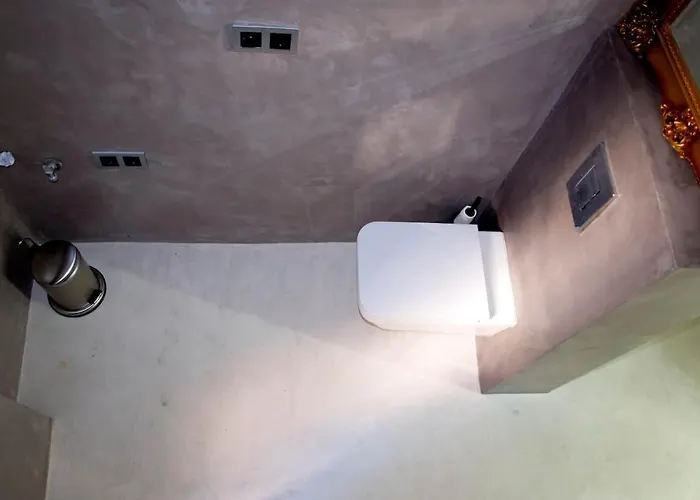 Casita Artista En Edificio Barrio Ruzafa