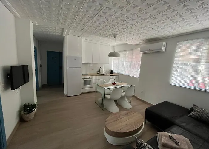Modernized 3-bedroom Flat 500m To The