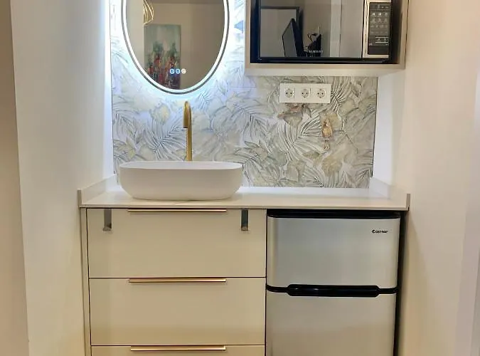 Small Private In Heart Of - Rusafa * Βαλένθια