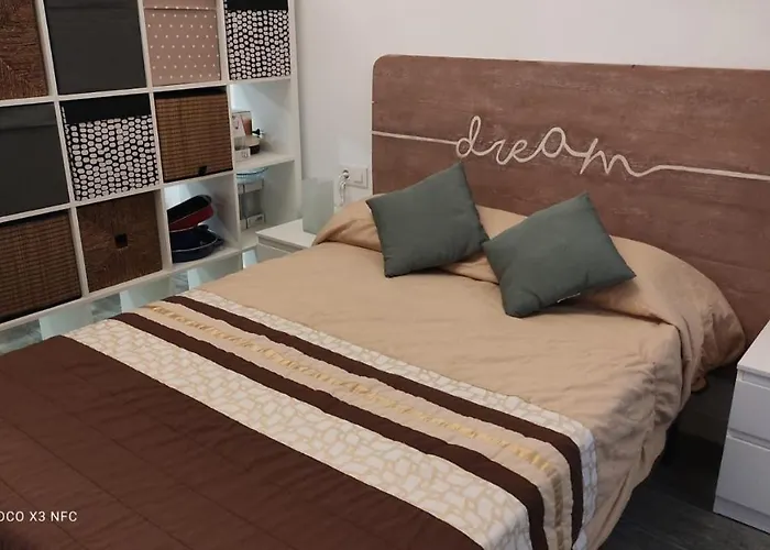 Apartmentsuitespain Playa - Universidades * Valencia