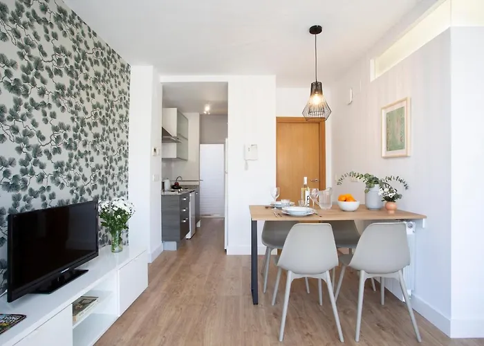 Singularstays Mar44 *