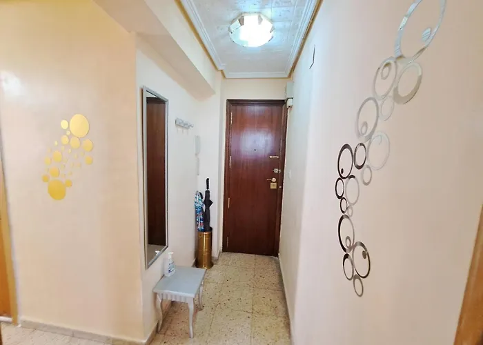 Διαμέρισμα 3 Bedroom Flat With Wifi Βαλένθια