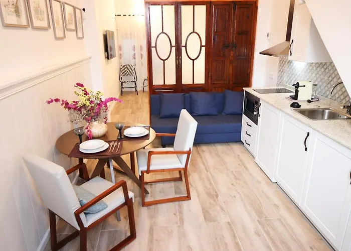 Cerca De La Playa De Malvarrosa By Alterhome شقة