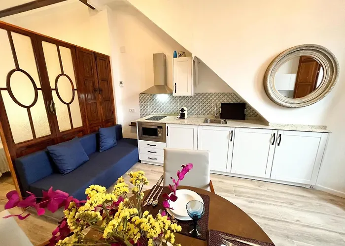 Cerca De La Playa De Malvarrosa By Alterhome * فالنسيا