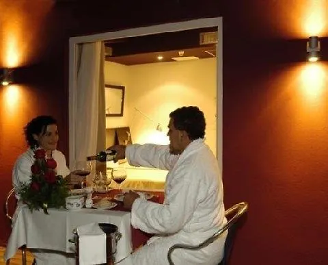 Petit Palace Plaza De La Reina Hotel Valência