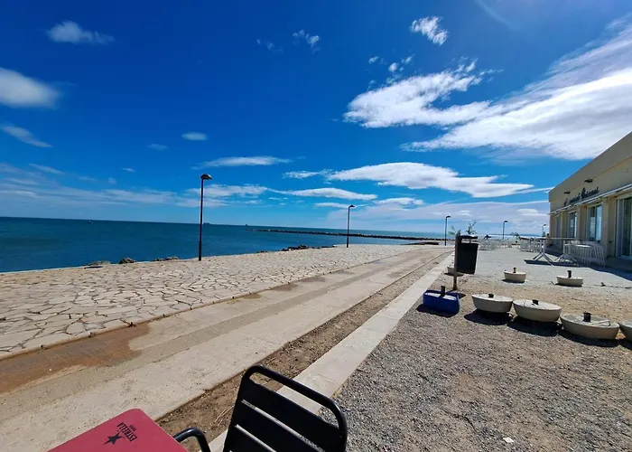 아파트 3 Bedroom Flat With Wifi