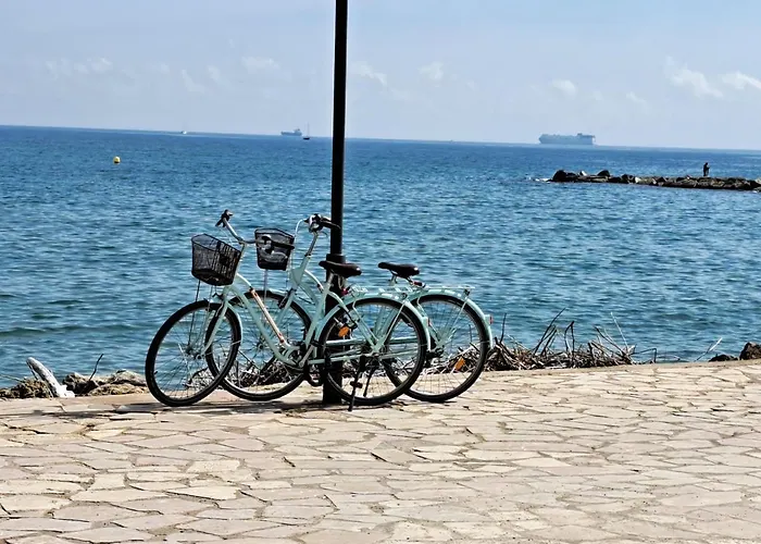 Διαμέρισμα 3 Bedroom Flat With Wifi