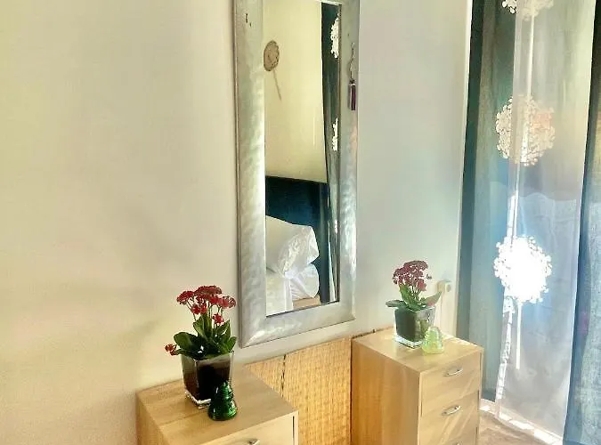 Privada En Piso Compartido 홈스테이 *