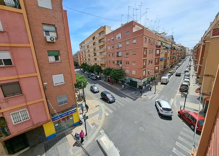 3 Bedroom Flat With Wifi Apartman Valencia
