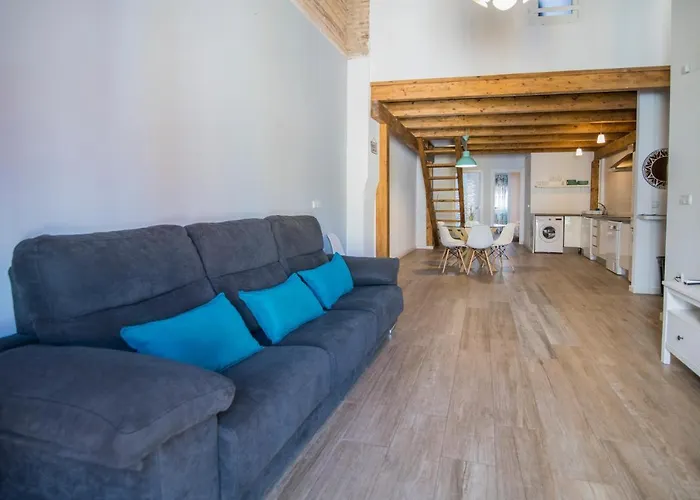 Cozy Duplex 1 Step To City Center Selfcheckin! 아파트