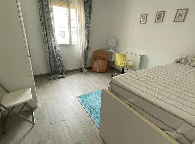 Malvarrosa Familiar Πανσιόν