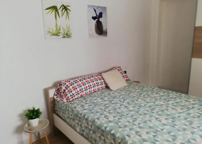 Arts And Sciens Museum/beach Apartment *