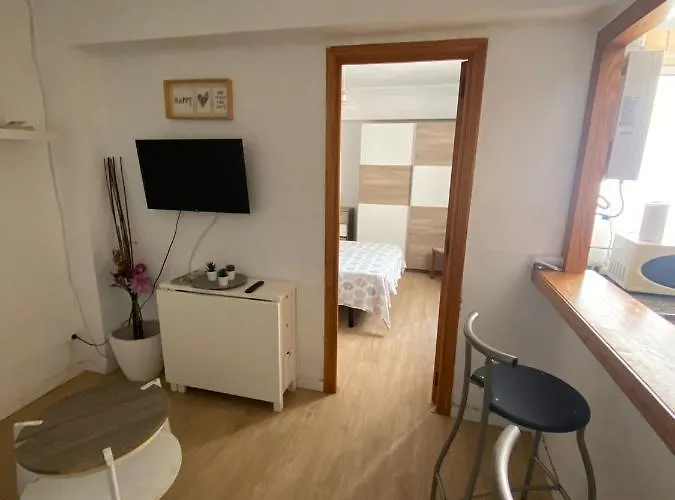 Arts And Sciens Museum/beach *