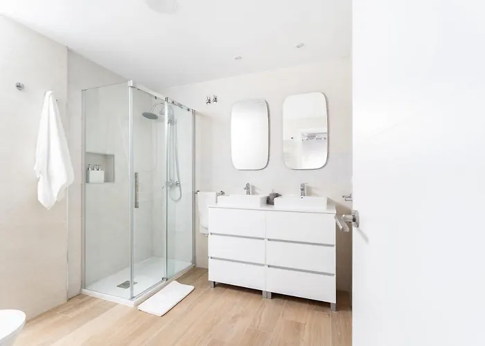 Espectacular Piso Reformado Al Lado Del Rio Turia *