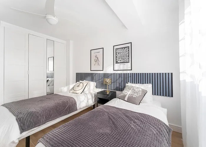 Espectacular Piso Reformado Al Lado Del Rio Turia * فالنسيا