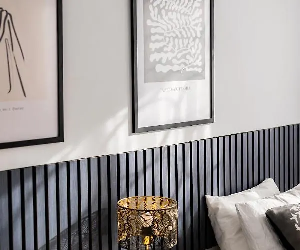 Espectacular Piso Reformado Al Lado Del Rio Turia * فالنسيا