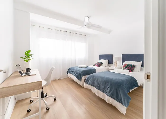 Espectacular Piso Reformado Al Lado Del Rio Turia شقة *