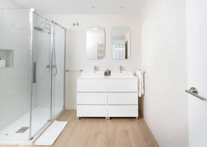 Espectacular Piso Reformado Al Lado Del Rio Turia *