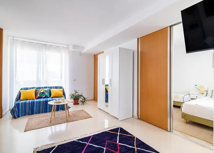 아파트 Penthouse Duplex In A 4 Floors Spanish House -8 Min To Center By Metro