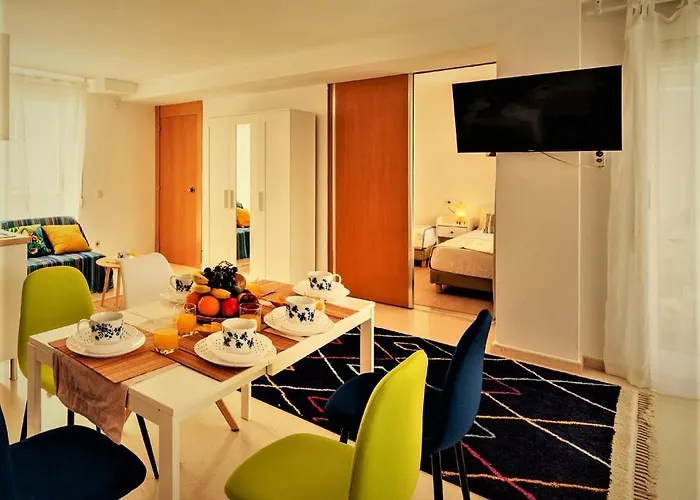 Penthouse Duplex In A 4 Floors Spanish House -8 Min To Center By Metro 아파트 발렌시아