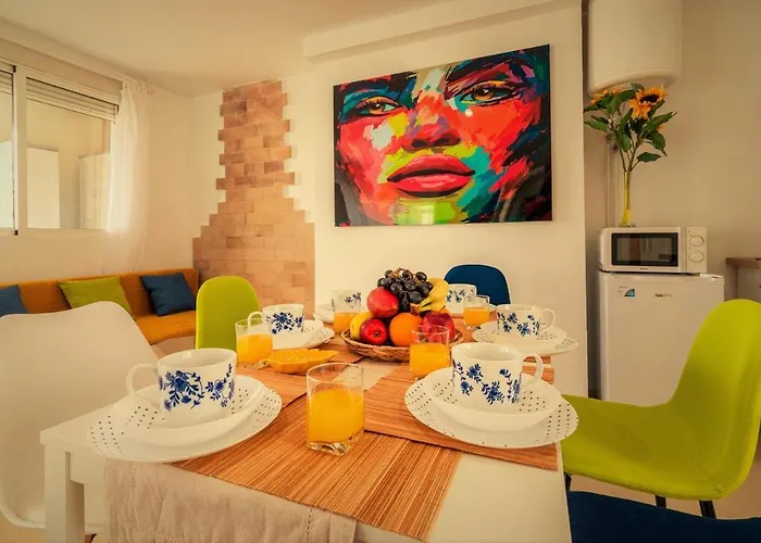 Penthouse Duplex In A 4 Floors Spanish House -8 Min To Center By Metro 아파트