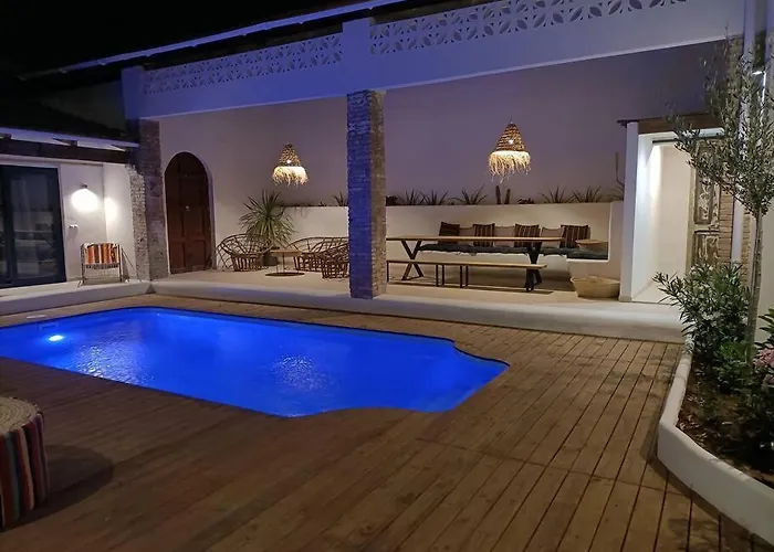Villa Maison Avec Piscine A