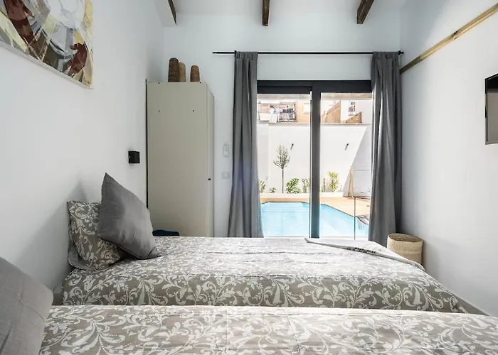 Maison Avec Piscine A *