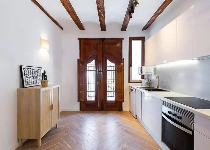 아파트 Beautiful Restored House With Terrace *