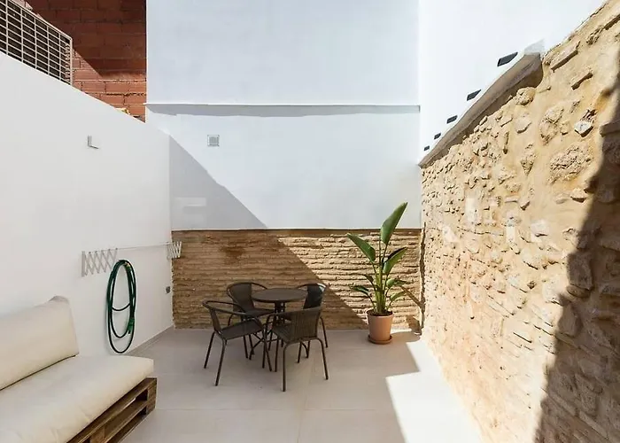 아파트 Beautiful Restored House With Terrace *