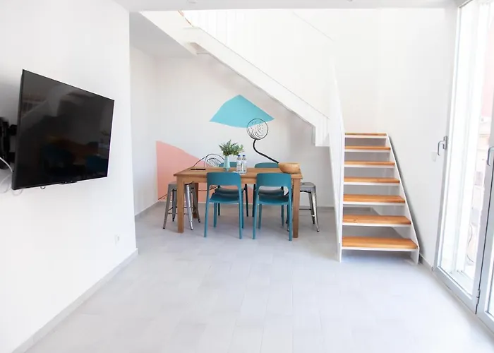 Vlc Host - Cuber Διαμέρισμα *