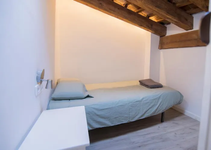 Cozy Duplex 1 Step To City Center Selfcheckin!