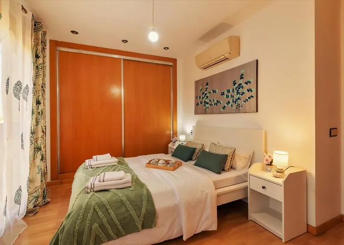 Penthouse Duplex In A 4 Floors Spanish House -8 Min To Center By Metro